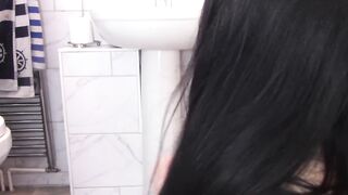 Stop Staring, YOU Can't See My Big Booty!