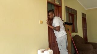 THE BOLIVIAN BIG BOOTY LADY CHARGES ME RENT WITH SEX