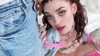 Naughty Shrooms-Q Opens Her Mouth To Swallow A Golden Shower!