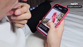 actriz porno caliente con un coño mojado tiene un facial y un creampie