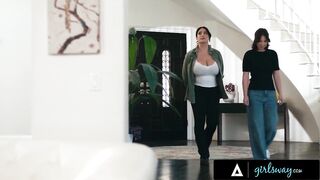 GIRLSWAY - Stacked Soldier Sarah Arabic Reunites With Her Former Commanding Officer Casey Calvert