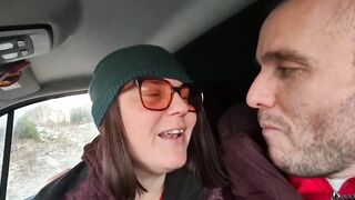 Car Fellatio-job in glasses interrupted