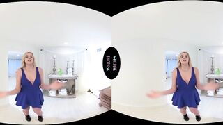 VRALLURE Masseuse Sophia Lux is ready to massage your wang