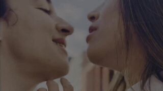 Playing and Kissing with the Hot MILF Venus