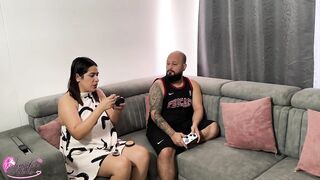 Mi mejor amiga me cuenta su fantasía sexual, quiere un trío con su novio y me invita a acompañarlos en una experiencia sin limites