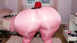 Big Booty Lalin gal Twerking from Behind and Undresses to Pink Thong