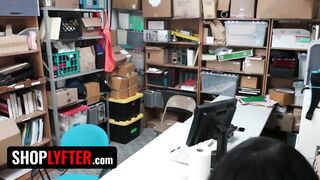 Shoplyfter - Penelope Reed Becomes The New Much loved Thief Of Perv LP Officer To Fuck In The Backroom