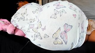 Lying Down Sideways, Shaking My Big Booty and Spreading Extremely Close-up to Livecam