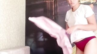 A Young Amateur Masturbates in the Baths and Then Puts a Little Buttplug in Her Ass and Goes to a Swimming Pool