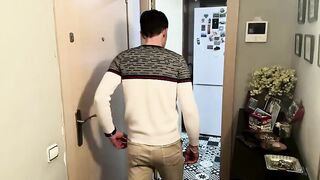 Iria Ruiz drilled in the KITCHEN