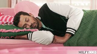 MILFY Dream mom Alexis sucks males shlong dry