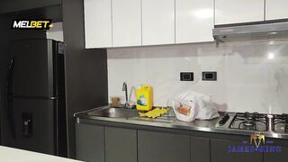 New cuckold neighbor came for a shower - She liked my cum in her snatch