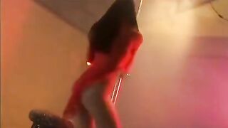 Long-legged chick gets her pussy licked