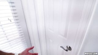 Dont Break Me - Carolina Sweets Her E'xtra Taut Snatch Packed with a Monster Penis
