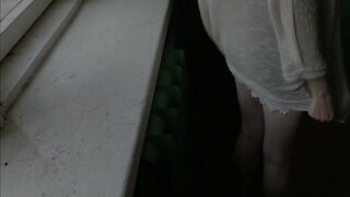 Ourdoor Alice with a in nature's garb butt masturbation