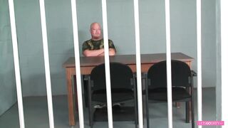 Brunette advocate screws her client in the prison