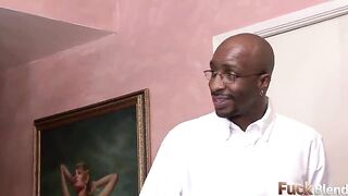Sexy Golden-haired MILF Heidi Mayne Takes Big Black Rod In Ass