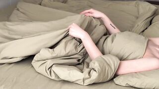 Stepsis Teases & Seduces Stepbro into Hawt Morning Sex with Creampie