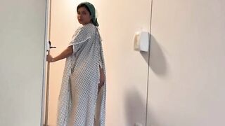 Sara Retall Fucks Residenrt in the Hospital (chris Diamond)