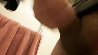 Nympho Sluggishly busting a nut