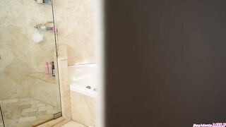 FULL MOVIE - Stepson Caught Spying on Busty Ebony Mommy Tia Maria in The Tub and This chick asks Him to Join Her