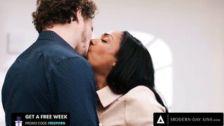 MODERN-DAY SINS - Sexually excited Wife Cali Caliente Gets Creampied During the time that Cheating With Her Stepbrother