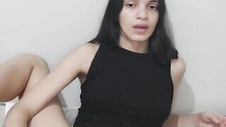 18 year old beauty who loves to get hurt, sitting on a thick dong