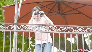 Bird watching my butt.Busty stepmom Dee Williams catches her stepson watching her and confronts him.To get it out of his system she lets him screw her