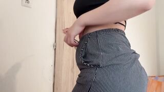 Excited Stepsister I'll twerk, masturbate and give you a virtual handjob and then show you my big Latina boobs.