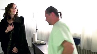 Snatch banging dick sucking the medical studio