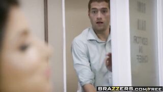 Brazzers - Big Tits at Work - Pressing News scene starring R