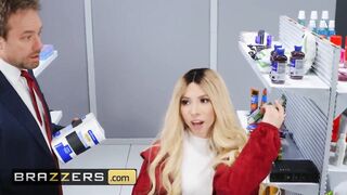 Astounding Honey Kenzie Reeves With Hot A Body Screws Her Pharmacist