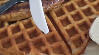Amy presents a Brooke in the Air Journey foodie review: Homemade Café!