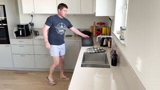 Angelina Has Multiple Orgasms During the time that Getting Filled by a Massive Cucumber.
