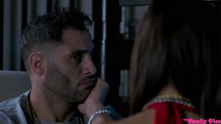 Damon Dice is having a ffm three-some in the midst of the night and enjoying it