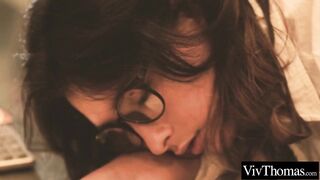 MILF Tina Kay sucks and fingers younger girlfriend to orgasm