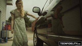 TEENFIDELITY Young Ivy Wolfe Creampied On Her Birthday