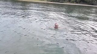 Sexy Granny Swims In nature's garb in a Lake!
