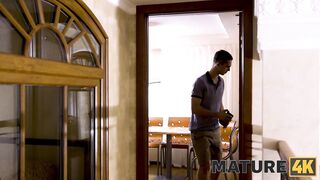 MATURE4K. Aged shows exposed body to stepson who sneaks into