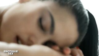Apolonia Lapiedra Takes Lutro's Penis Deep After Relaxing Massage