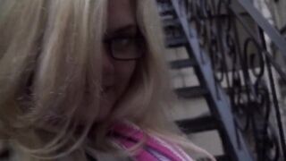 Sex Date with a Oral-sex-job and Fucking in the Lavatory in the Restaurant