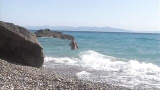 iacovos stroking - greek gay beach boner and spunk fountain
