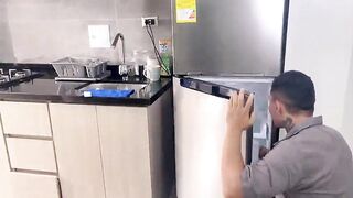 Pumped up technician repairs my refrigerator and then works on my pussy - BUCARASEX