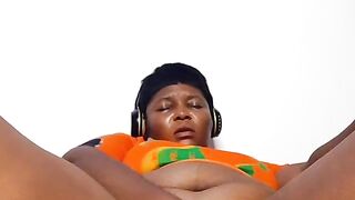 Overweight Ebony BBW Mara Exotic Puts on a Perfect Solo