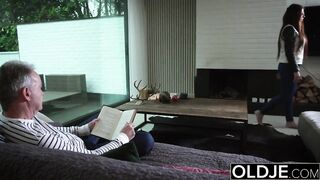 BIG BAZOOKAS PRETTY TEEN 19YO HARDCORE OLD YOUNG SEX BANG