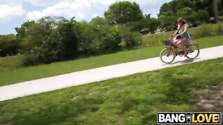 A Big Black Knob for the Voluptuous Bicycle Cutie Dace, Dwayne Foxxx