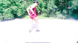 Public Biker Female Having Lots Of Enjoyment At The Park Nyc
