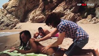 Sloppy Throat Fuck on Rocks: Tattooed Ebony Gags on His Bulky Schlong by Sea