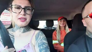 Looking for a porn actress! I called a blonde garbage collector from the south! I sucked her off in the car until she squirted all over the car.
