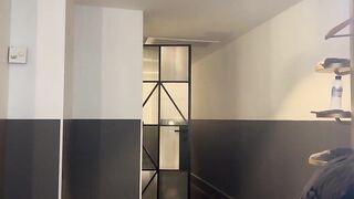 Married Italian Cougar Wife Picks Up Young American Man at The Hotel Bar and Uses His BWC for A Squirting Orgasm
